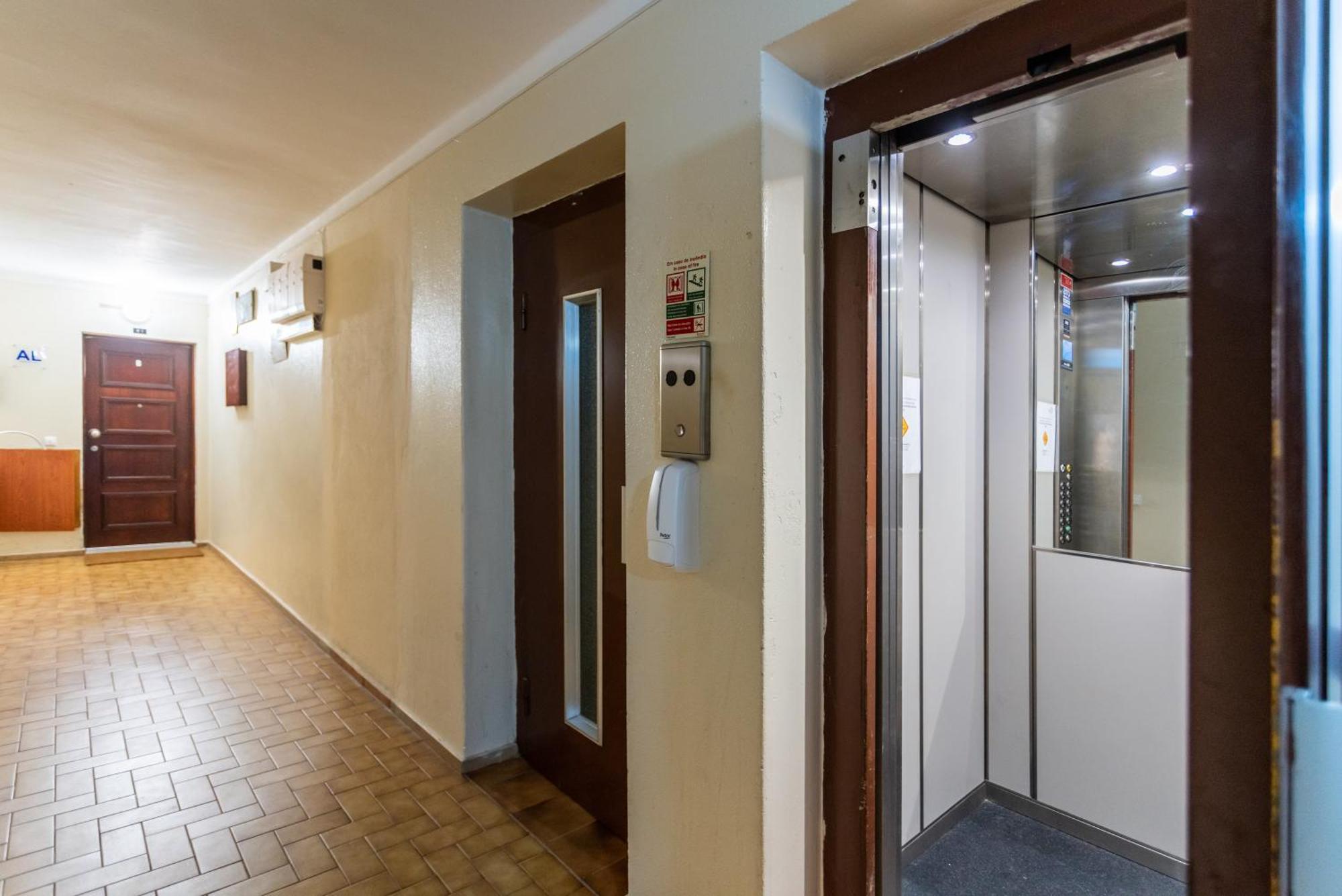 פורטימאו Bnb Homes Praia Da Rocha Beach Bright Apartment 50 M Away From The Ocean מראה חיצוני תמונה